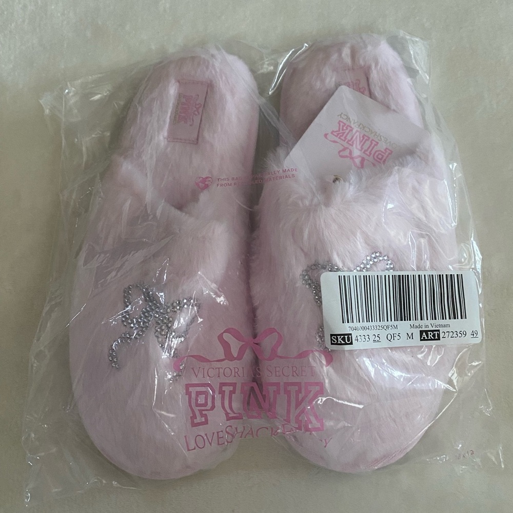LoveShackFancy x Pink Cozy Pink Slippers - Picture 4 of 4